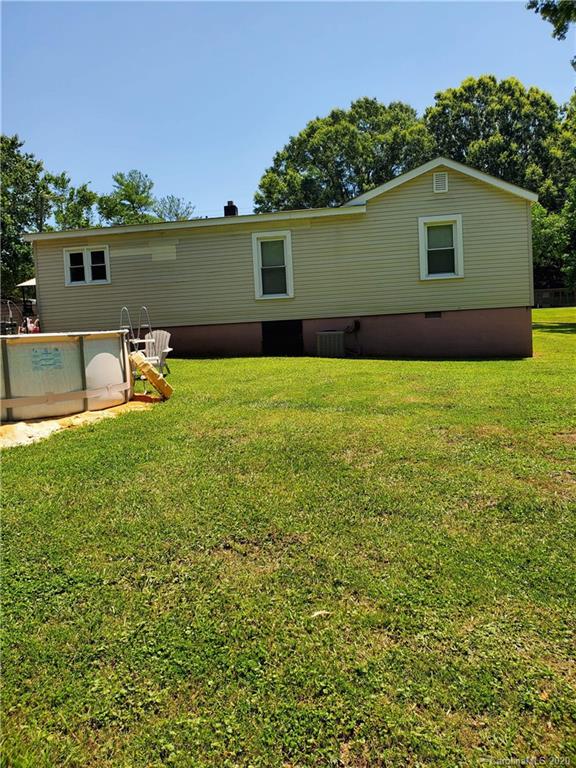 1760 Briggs Road Salisbury, NC 28147 - Photo 4 of 20 a view of a house with a yard