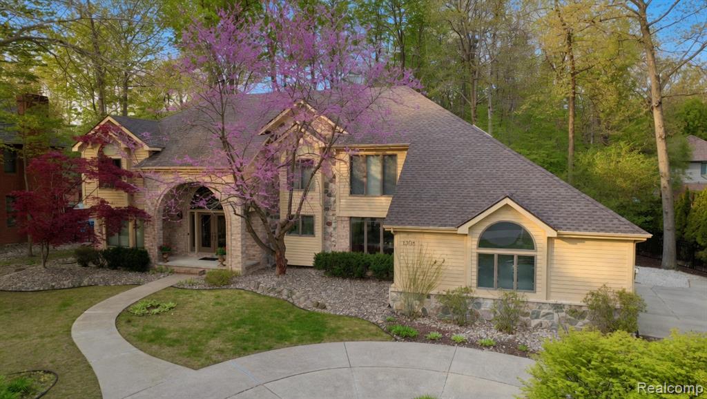 1305 Kings Pointe Road Grand Blanc, MI 48439 - Photo 8 of 71 Gallery Image 8