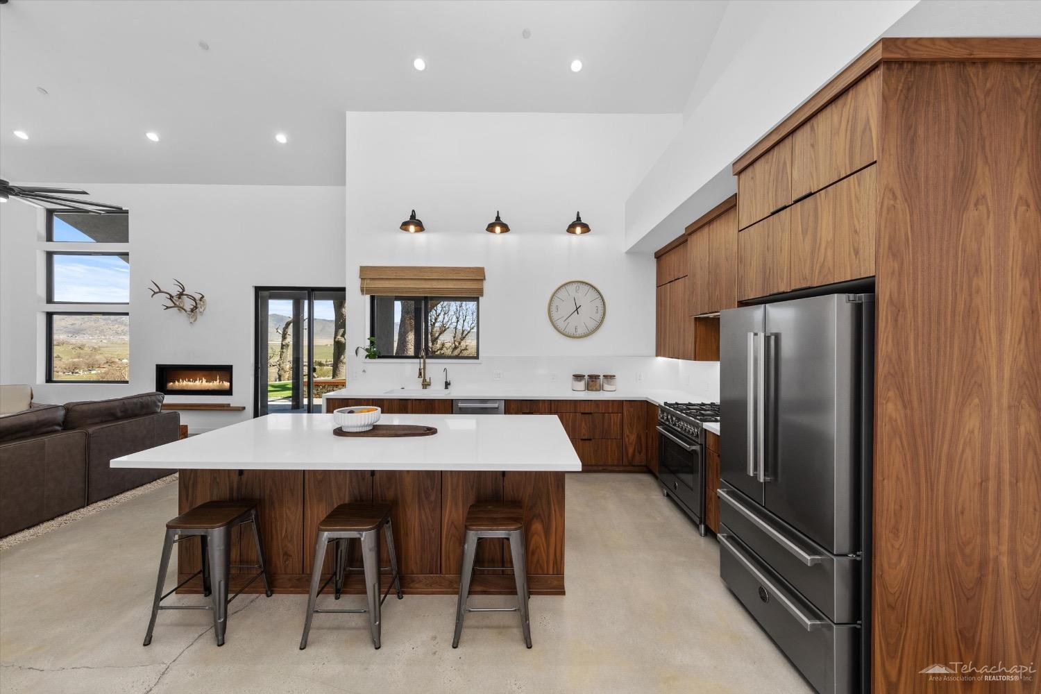 28901 Augusta Way Tehachapi, CA 93561 - Photo 27 of 65 27