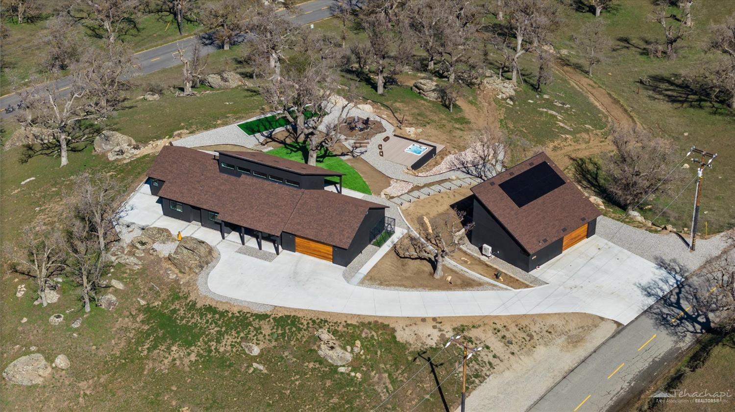 28901 Augusta Way Tehachapi, CA 93561 - Photo 6 of 65 6