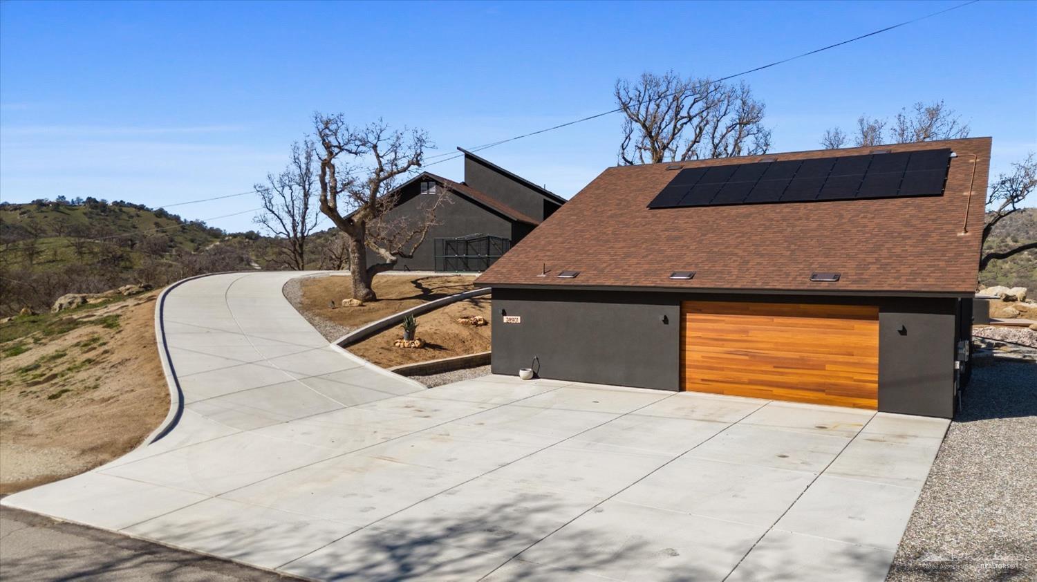 28901 Augusta Way Tehachapi, CA 93561 - Photo 9 of 65 9