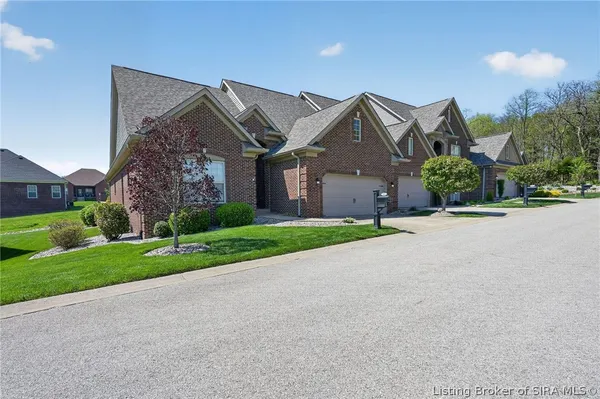 $409,000 | 504 Autumn Grove Circle, New Albany, IN 47150