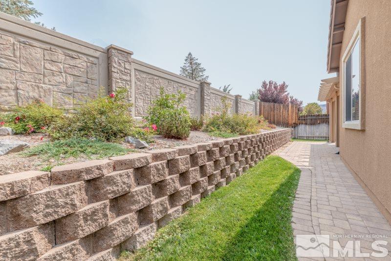 2095 Angel Ridge Drive Reno, NV 89521 - Photo 30 of 30 a view of a back yard of the building