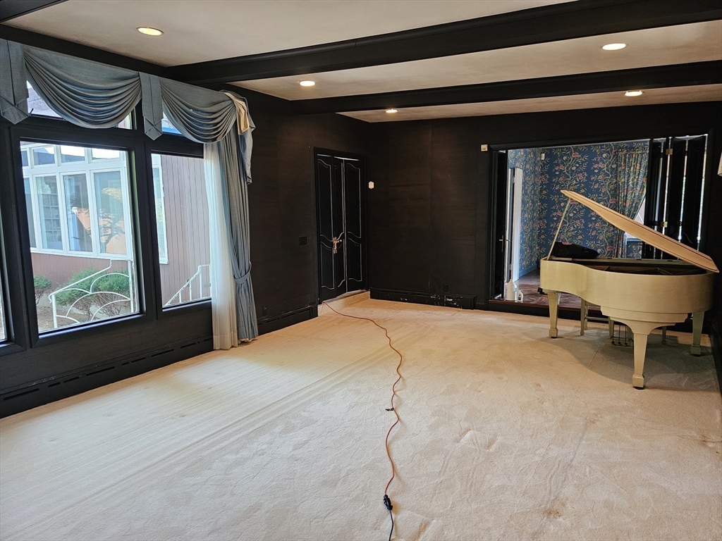 603 Ray Street Fall River, MA 02720 - Photo 15 of 32