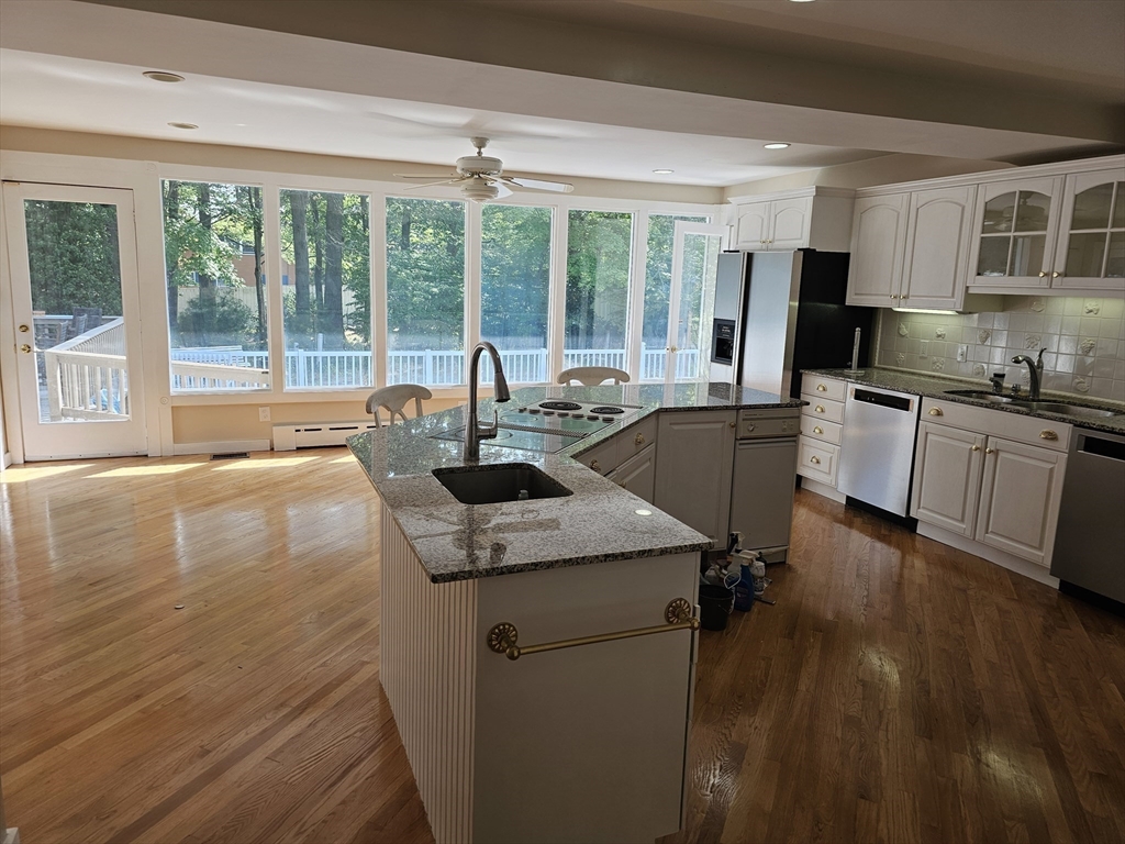 603 Ray Street Fall River, MA 02720 - Photo 9 of 32