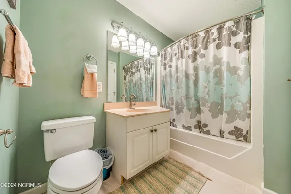 $2,600 | 3145 Lakeside Commons Drive Southeast, Unit 1, Southport, NC 28461