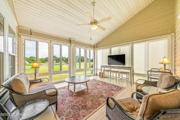 $2,600 | 3145 Lakeside Commons Drive Southeast, Unit 1, Southport, NC 28461