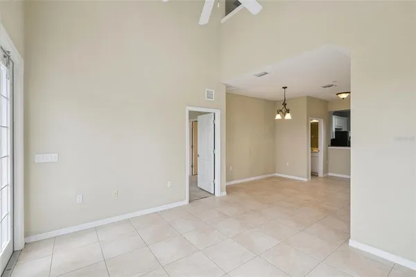 $325,000 | 722 Chacall Loop, Mount Dora, FL 32757