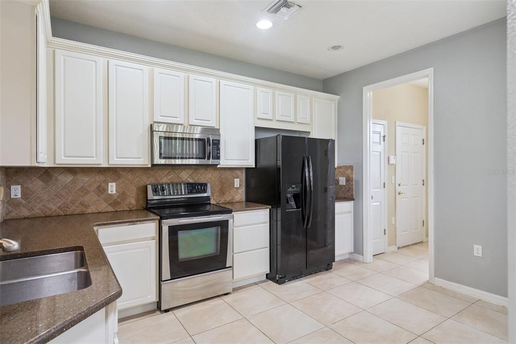 722 Chacall Loop Mount Dora, FL 32757 - Photo 8 of 23