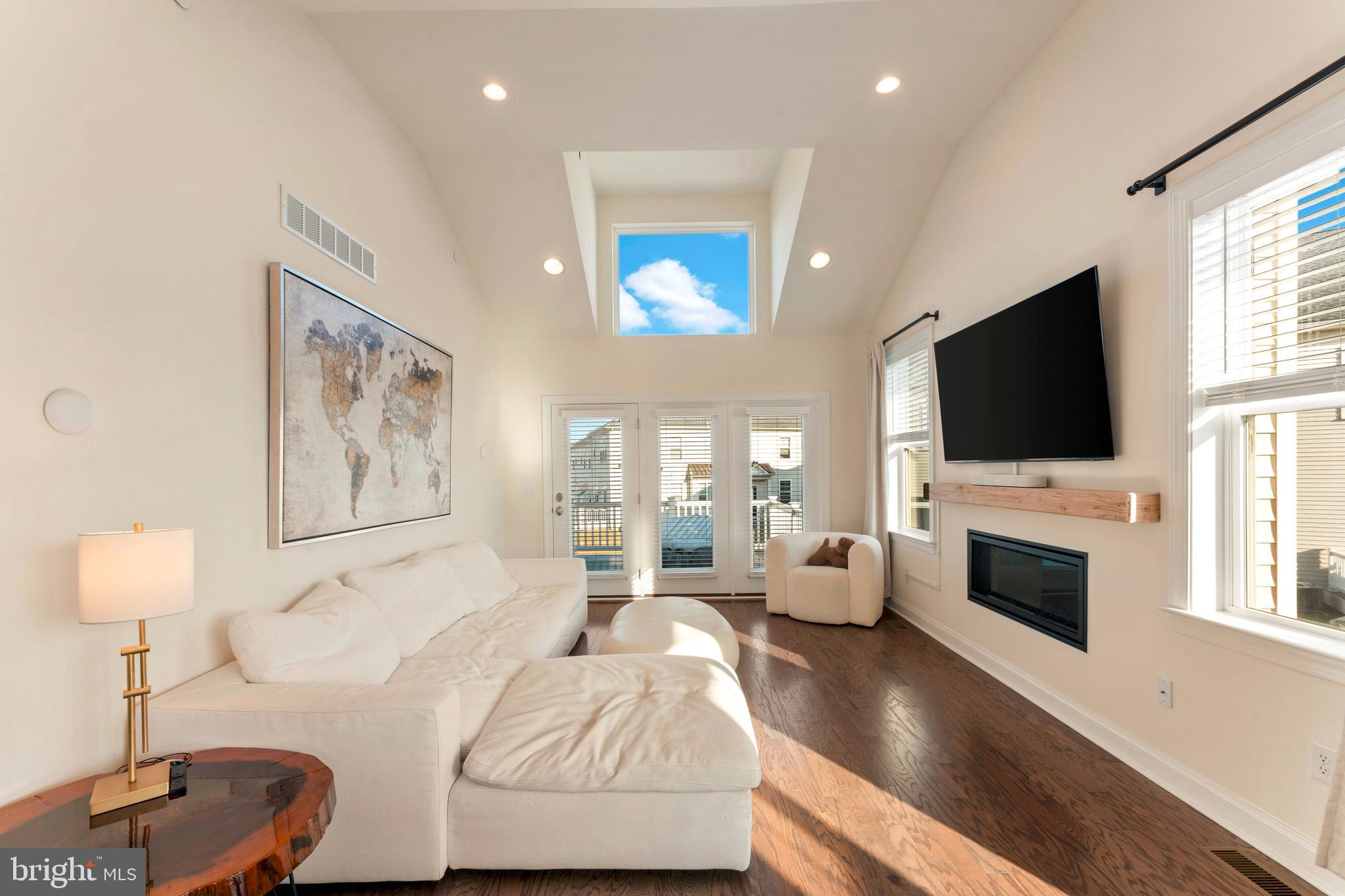 2 Parry Way Warminster, PA 18974 - Photo 7 of 41 a living room with furniture and a flat screen tv