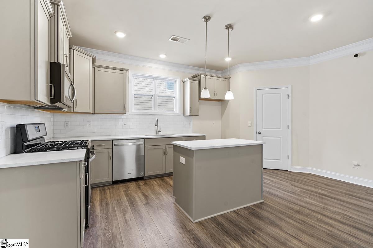 610 Raleighwood Lane Simpsonville, SC 29681 - Photo 5 of 21