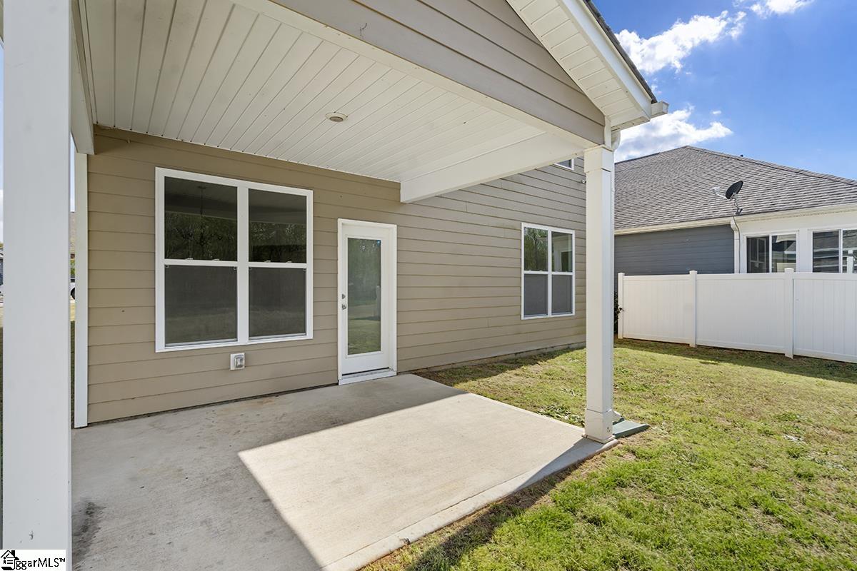 610 Raleighwood Lane Simpsonville, SC 29681 - Photo 6 of 21