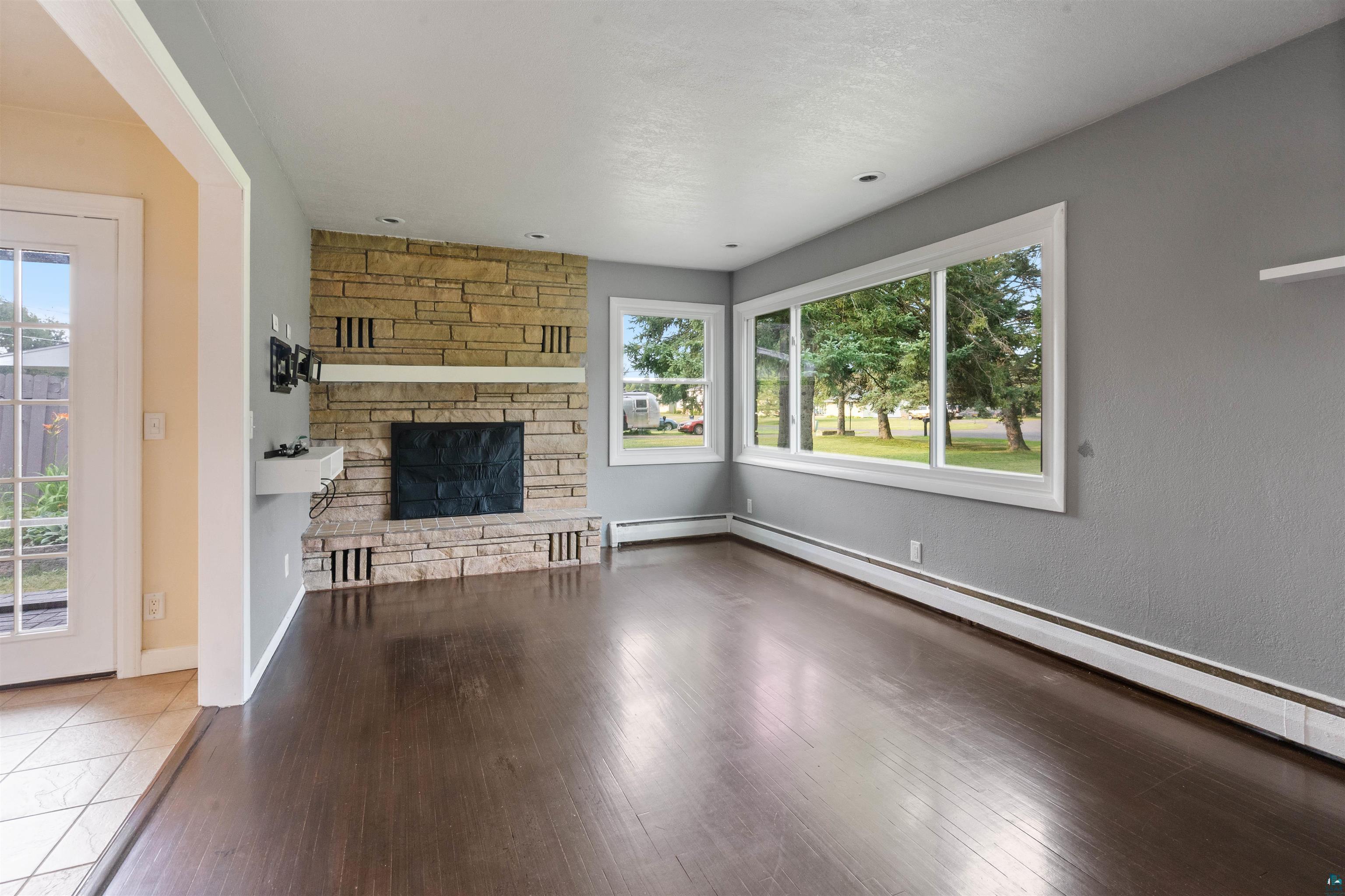 4 Highgate Street Superior, WI 54880 - Photo 3 of 32 Gallery Image 3