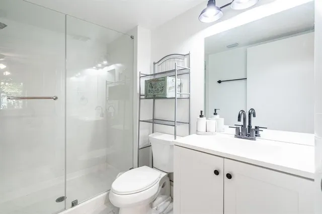 $258,000 | 8851 Wiles Road, Unit 305, Coral Springs, FL 33067