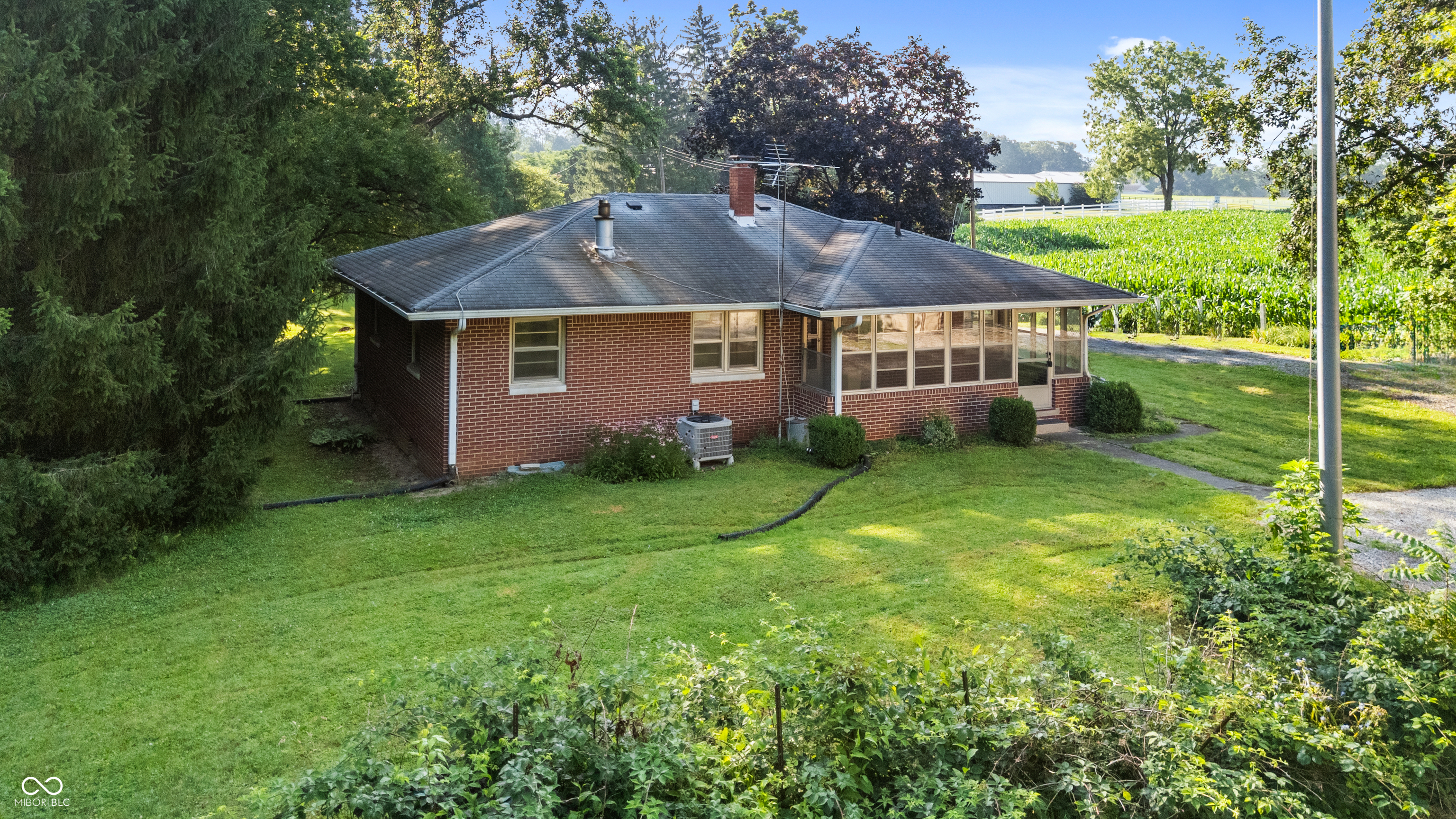8950 Baker Road Indianapolis, IN 46259 - Photo 9 of 42