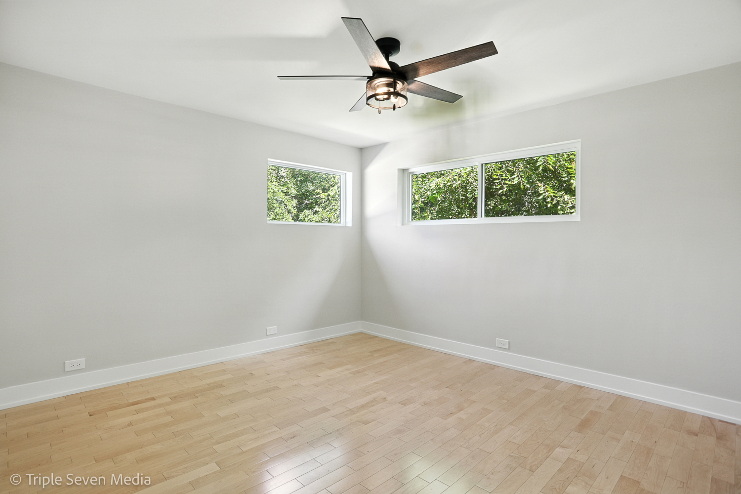 18801 Ruth Drive Mokena, IL 60448 - Photo 21 of 35 an empty room with ceiling fan and window