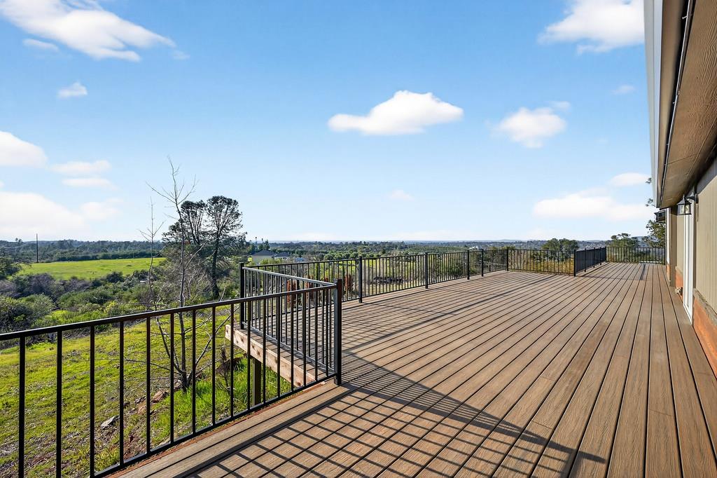 235 Grimont Road Oroville, CA 95966 - Photo 50 of 68 a view of balcony of city