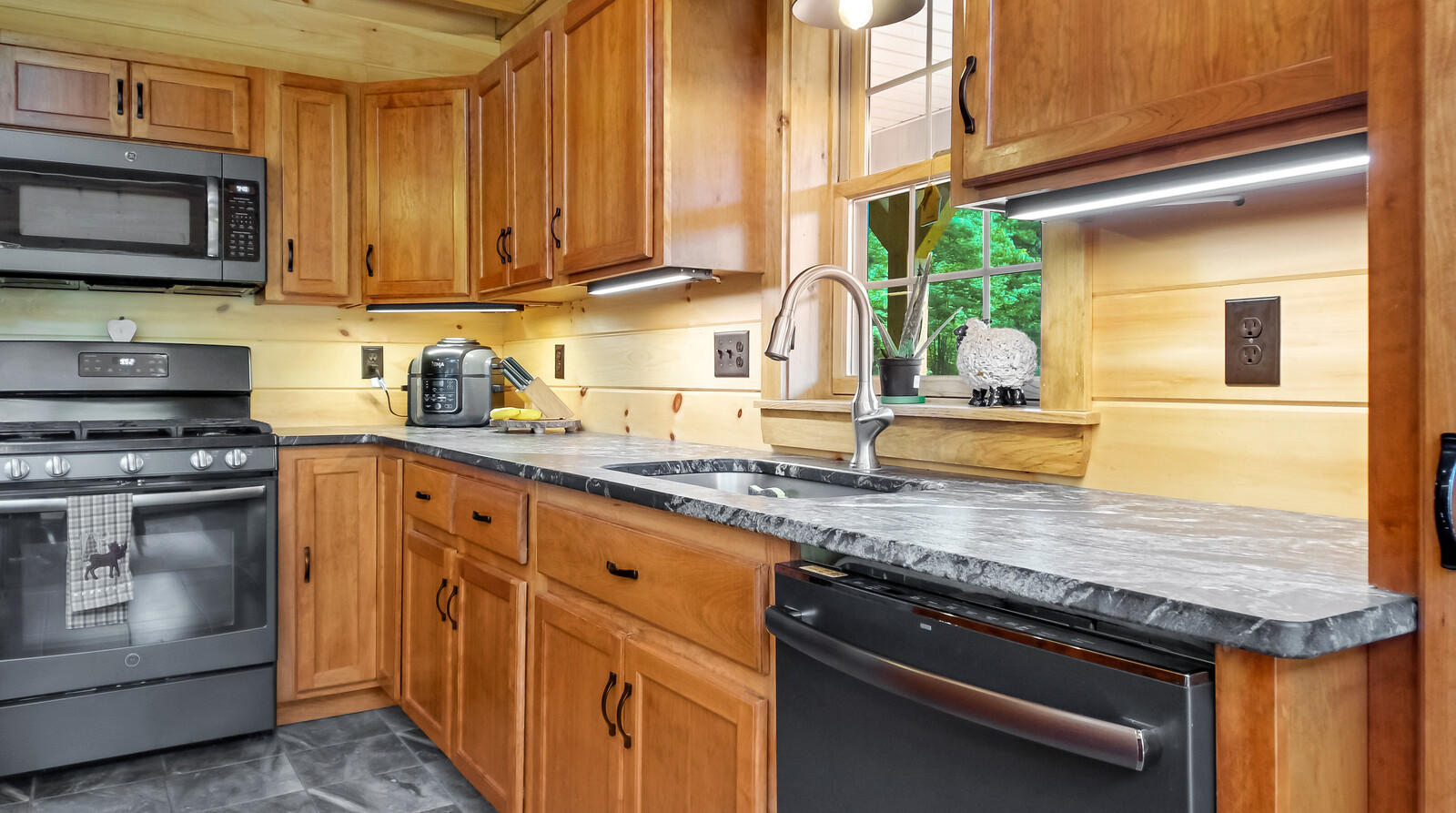 38 Pineland Acres Acres, Unit ACRES Waterville, ME 04901 - Photo 17 of 52 16