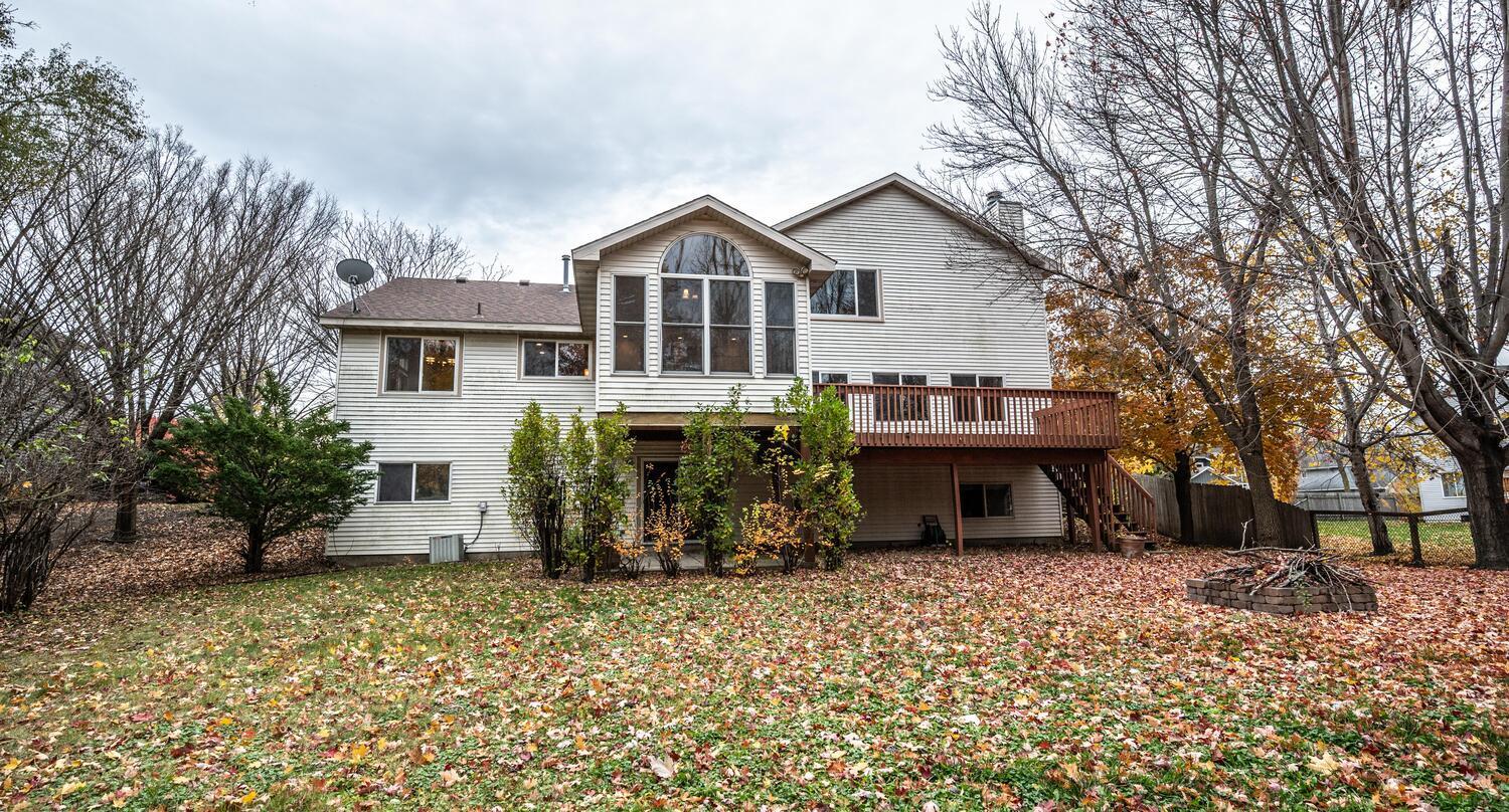 18644 85th Avenue North Maple Grove, MN 55311 - Photo 6 of 57