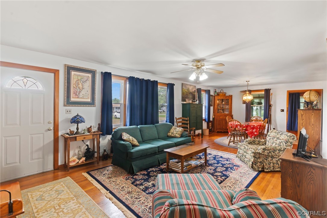 2043 Ridge Road Callao, VA 22435 - Photo 6 of 30 Gallery Image 6