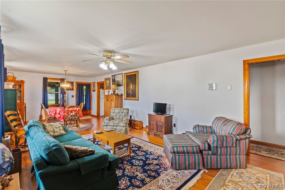 2043 Ridge Road Callao, VA 22435 - Photo 8 of 30 Gallery Image 8