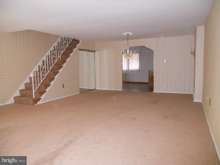 3228 Kilburn Road Philadelphia, PA 19114 - Photo 6 of 20 Dining Room