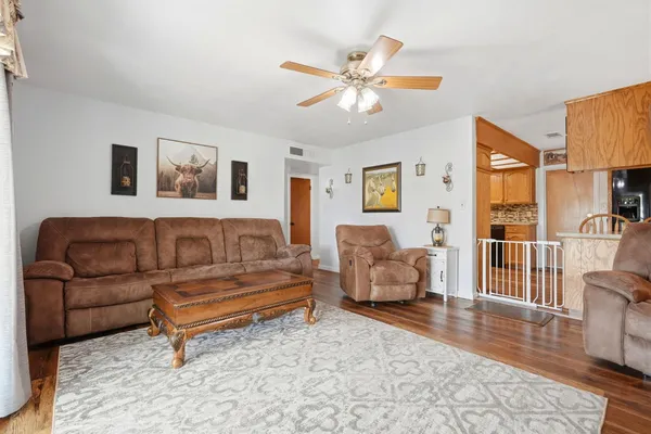 $350,000 | 339 North Lombardi Street, Porterville, CA 93257