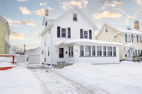 $265,000 | 20 Florida Avenue, Greece, NY 14616