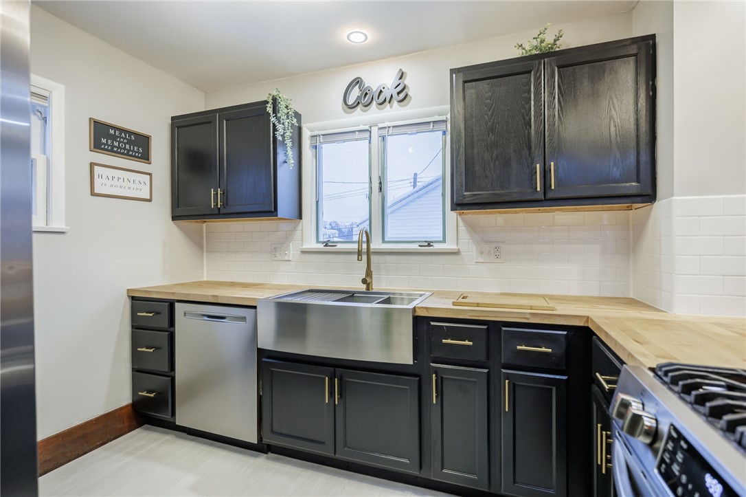 20 Florida Avenue Greece, NY 14616 - Photo 28 of 49