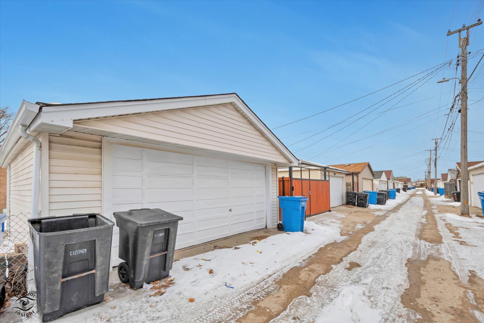 6049 South Mobile Avenue Chicago, IL 60638 - Photo 26 of 26 a view of a backyard of the house