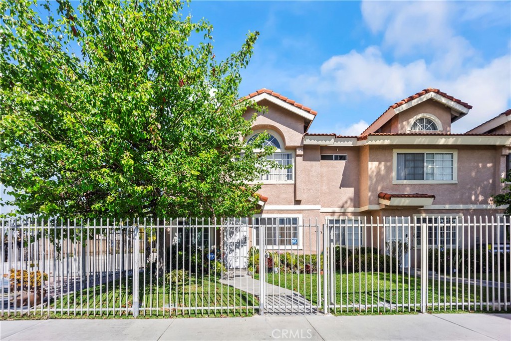 6535 72 Nd, Unit 1 Paramount, CA 90723 - Photo 2 of 32