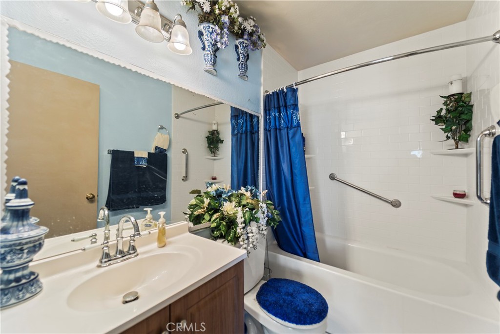 6535 72 Nd, Unit 1 Paramount, CA 90723 - Photo 26 of 32