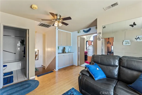 $515,000 | 6535 72 Nd, Unit 1, Paramount, CA 90723