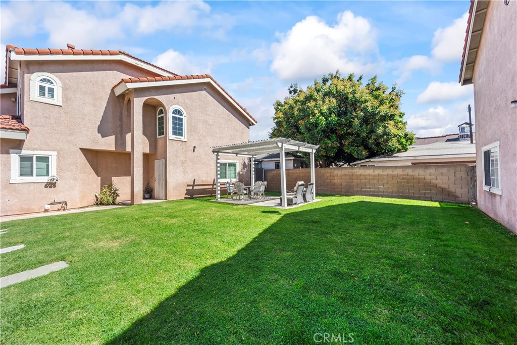 6535 72 Nd, Unit 1 Paramount, CA 90723 - Photo 3 of 32