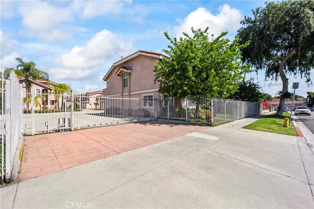 6535 72 Nd, Unit 1 Paramount, CA 90723 - Photo 5 of 32