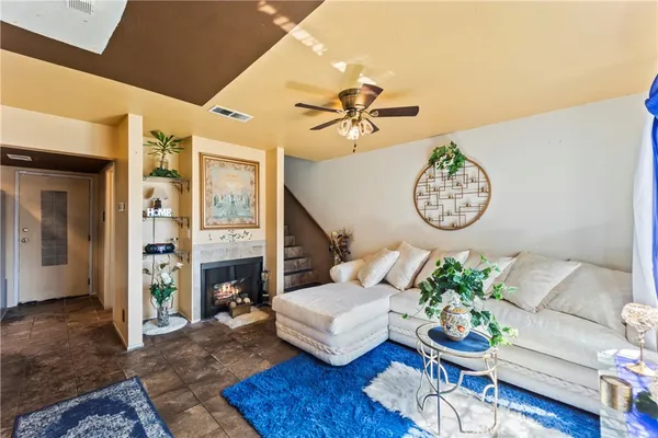 $515,000 | 6535 72 Nd, Unit 1, Paramount, CA 90723