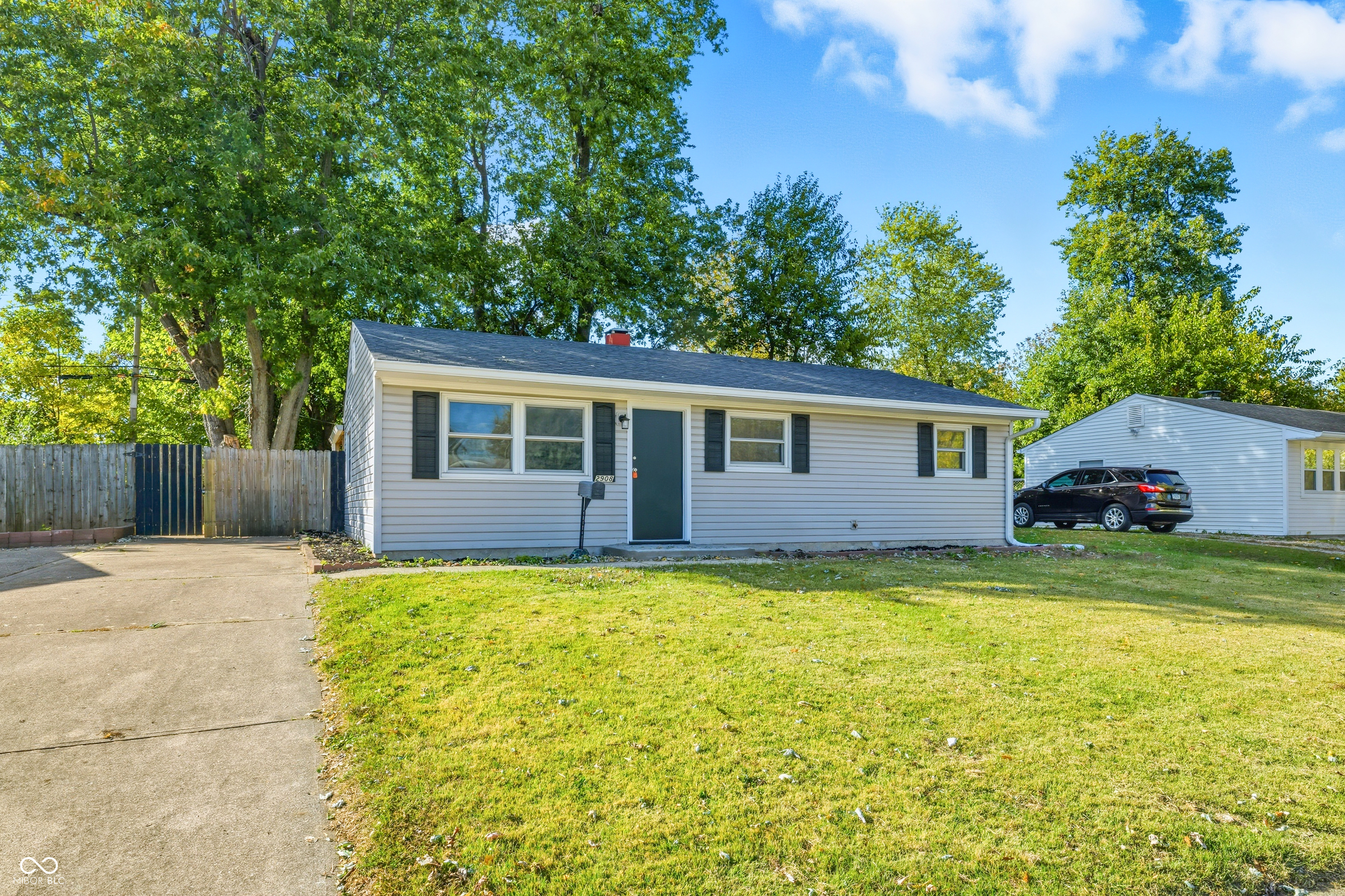 2908 South Walcott Street Indianapolis, IN 46203 - Photo 2 of 30