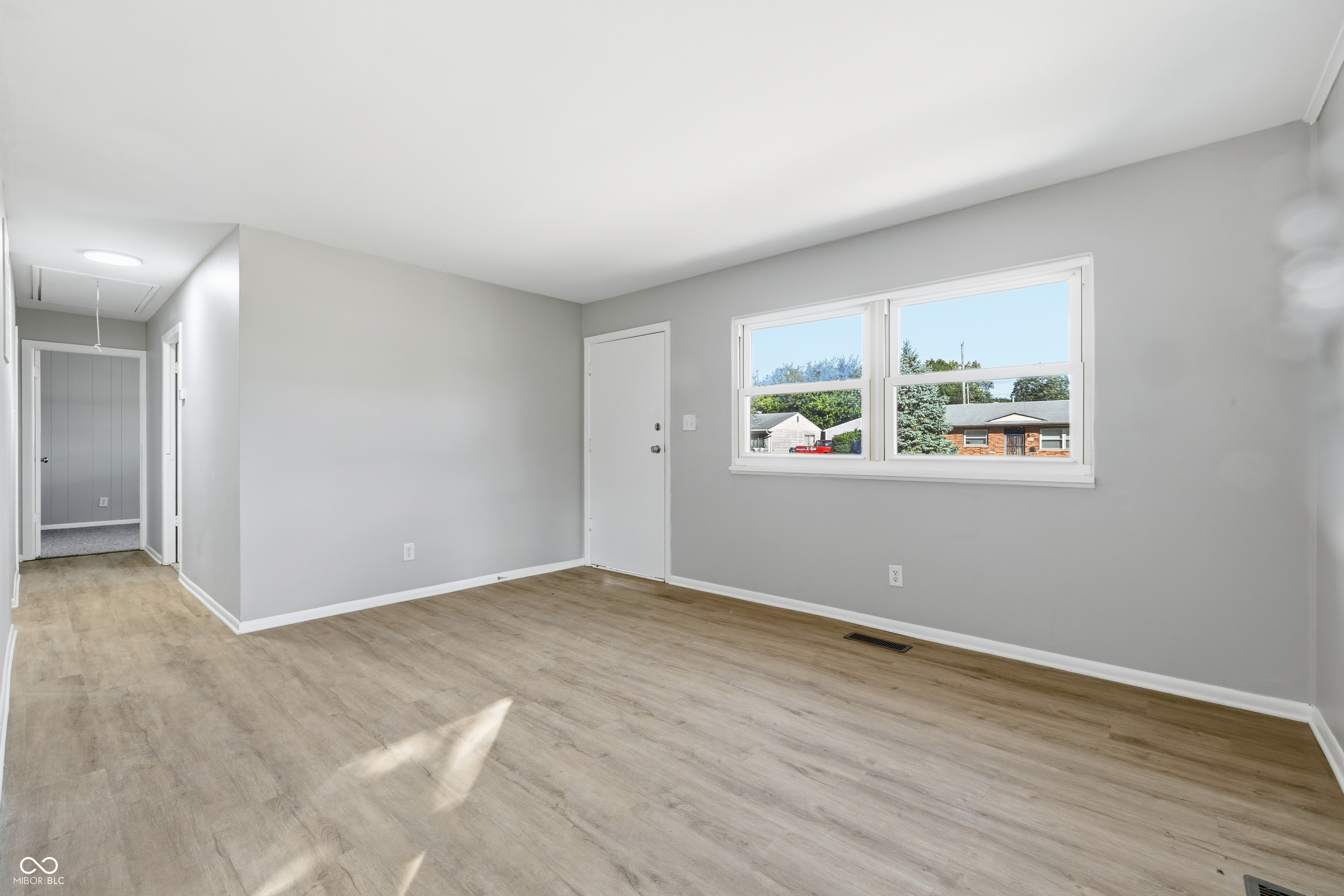 2908 South Walcott Street Indianapolis, IN 46203 - Photo 6 of 30