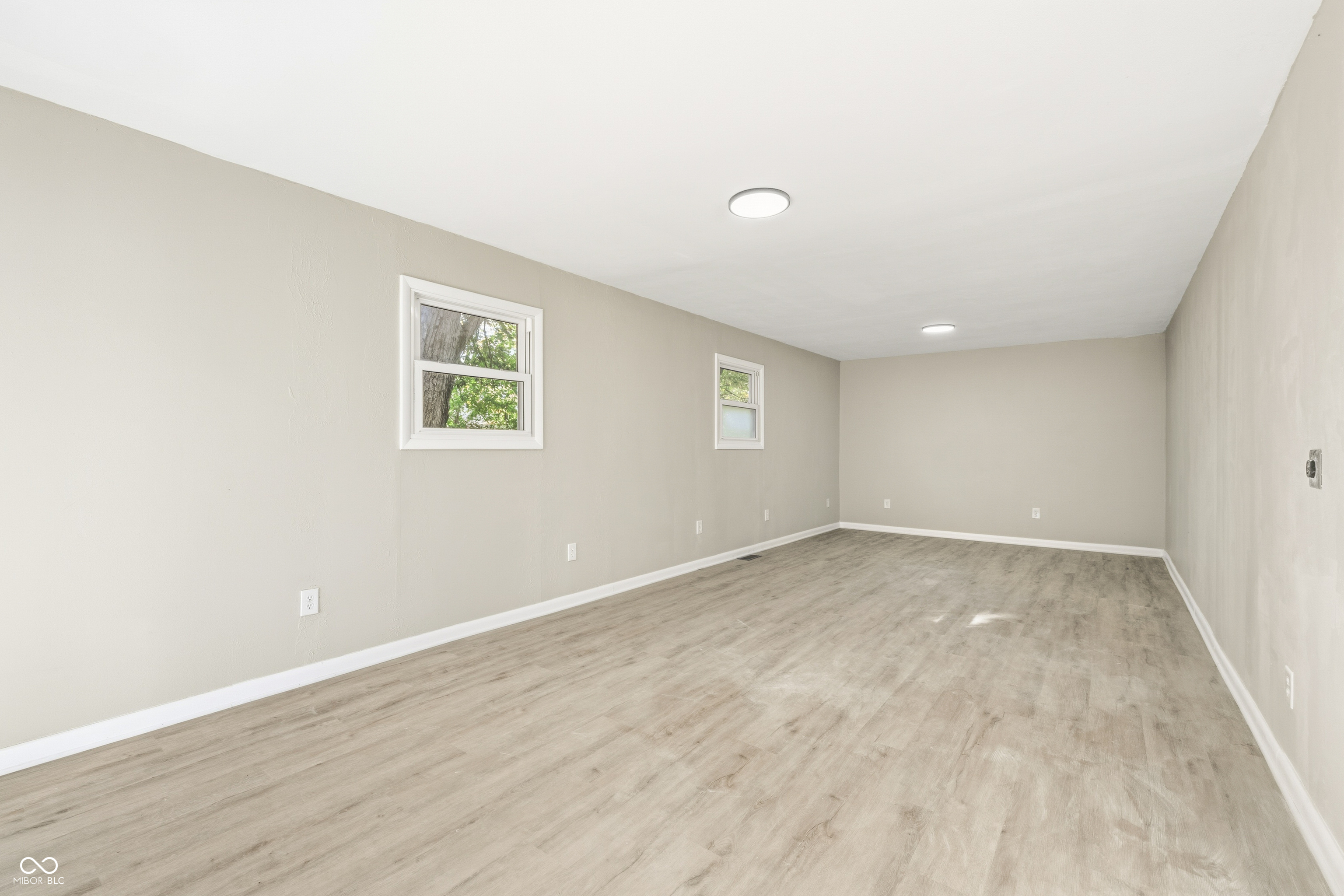 2908 South Walcott Street Indianapolis, IN 46203 - Photo 10 of 30