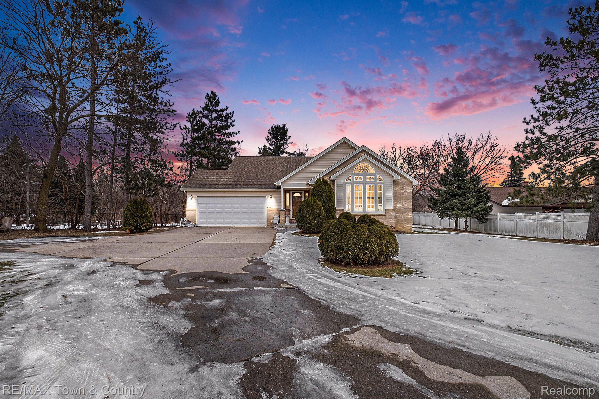 6300 East River Road Flushing, MI 48433 - Photo 1 of 30 Gallery Image 1