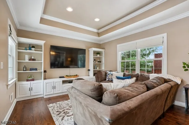 $1,325,000 | 120 Center Avenue, Chatham, NJ 07928