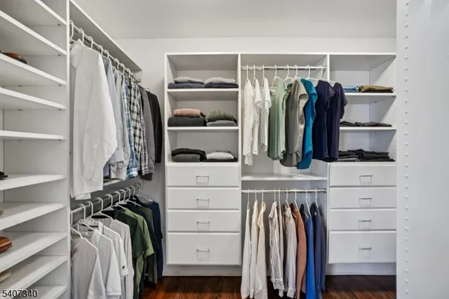 $1,325,000 | 120 Center Avenue, Chatham, NJ 07928