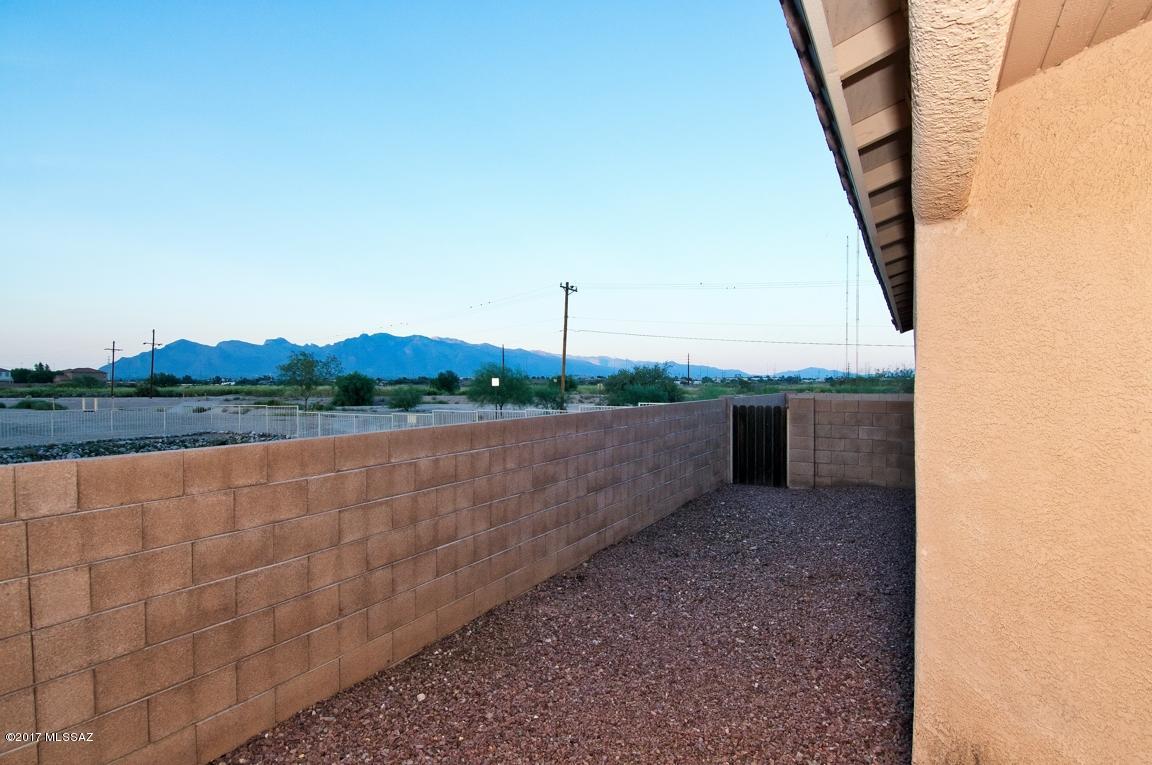 2676 North Splitwood Avenue Tucson, AZ 85745 - Photo 18 of 20
