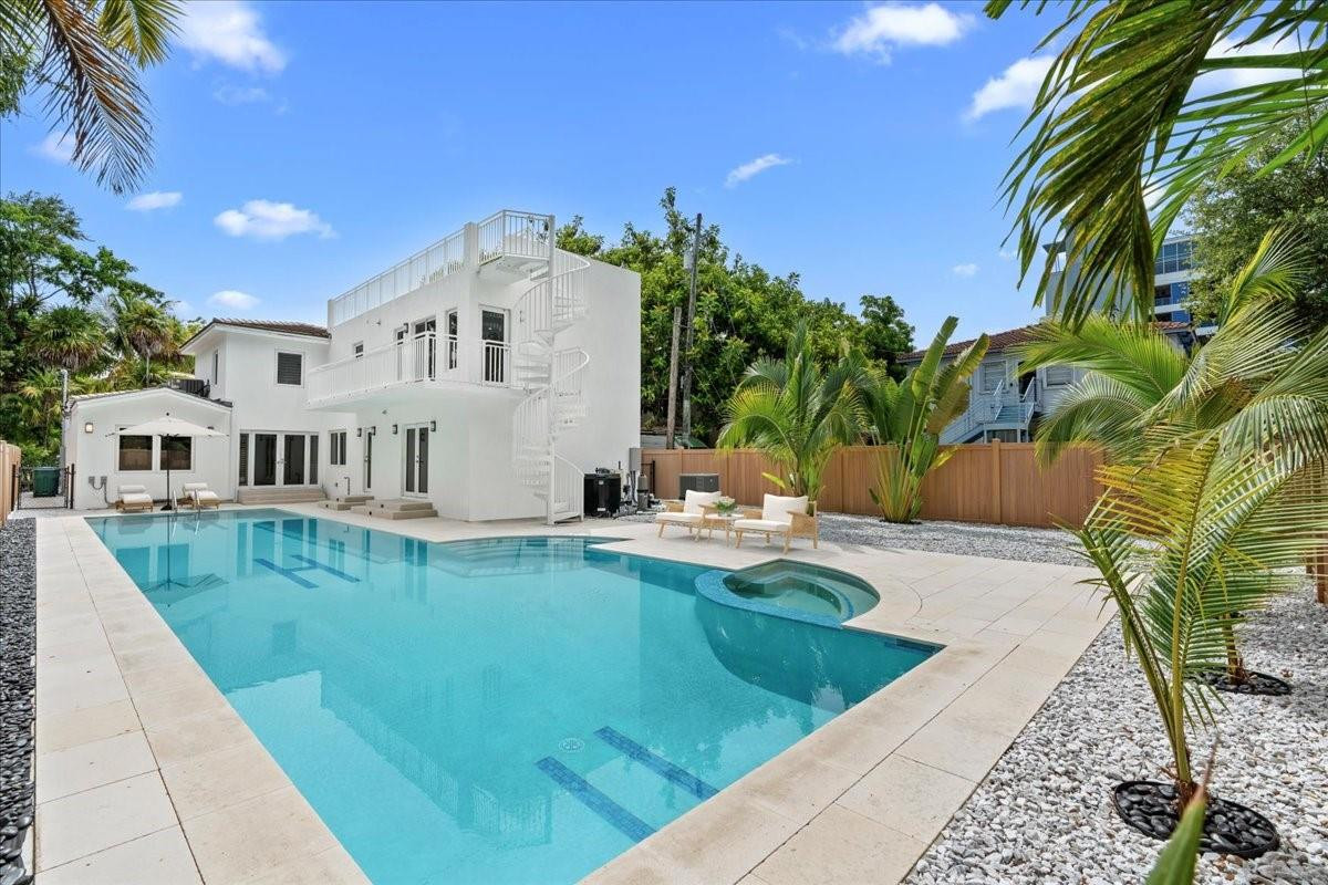257 Southwest 32nd Road Miami, FL 33129 - Photo 29 of 60 Photo 29