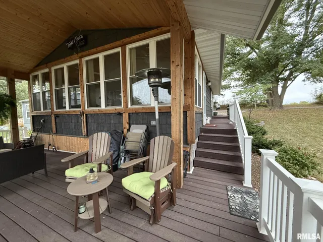 $249,900 | 86 Lake Warren Drive, Monmouth, IL 61462