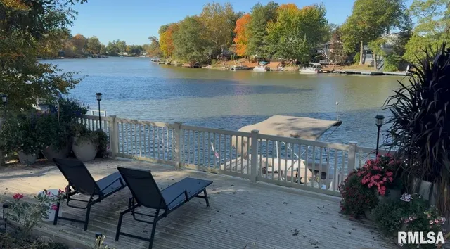 $249,900 | 86 Lake Warren Drive, Monmouth, IL 61462