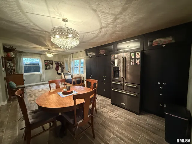 $249,900 | 86 Lake Warren Drive, Monmouth, IL 61462