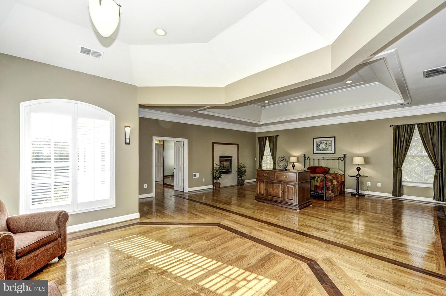1040 Bellview Road McLean, VA 22102 - Photo 12 of 27 Bedroom (Master)