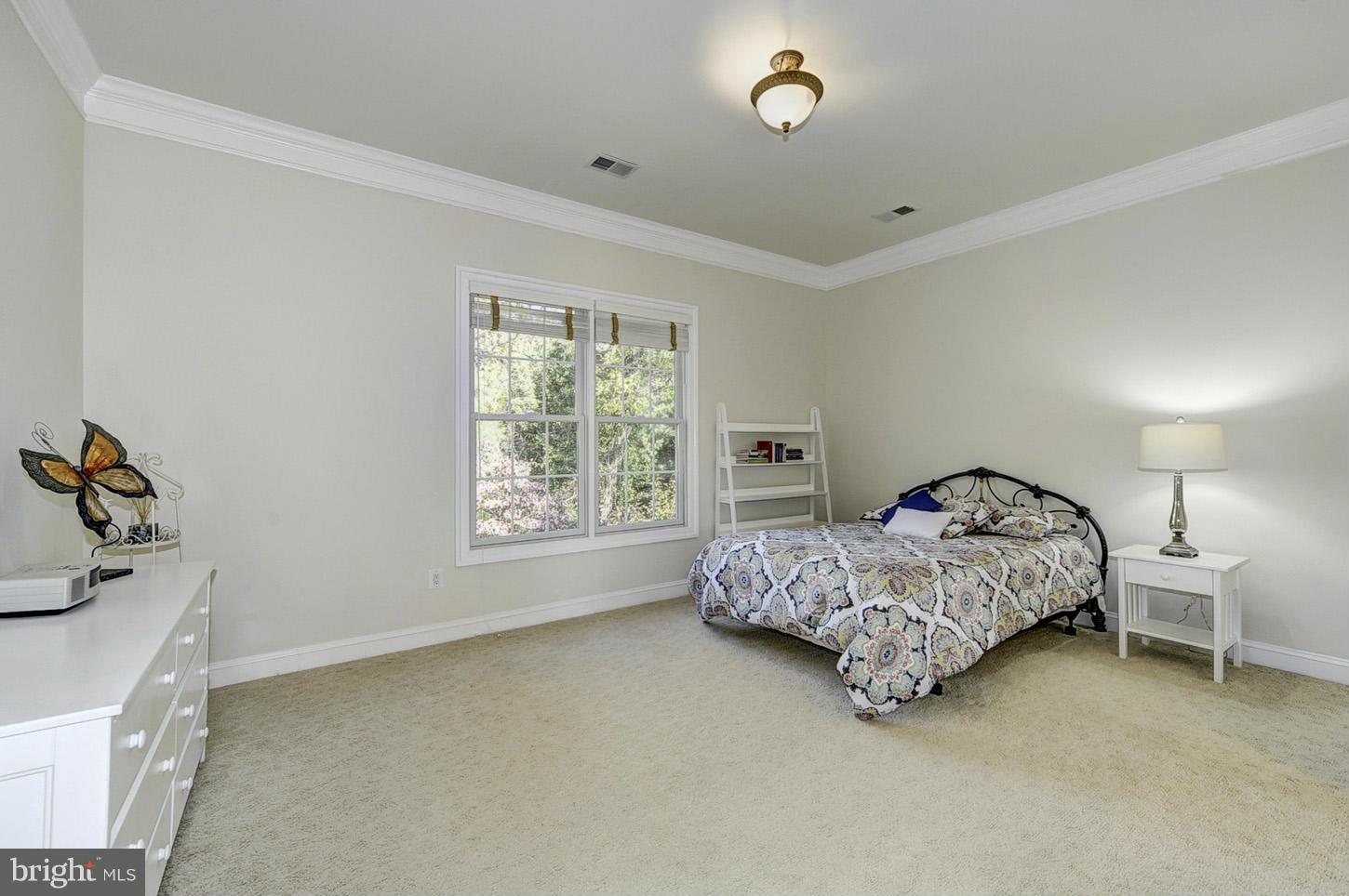 1040 Bellview Road McLean, VA 22102 - Photo 17 of 27 Bedroom