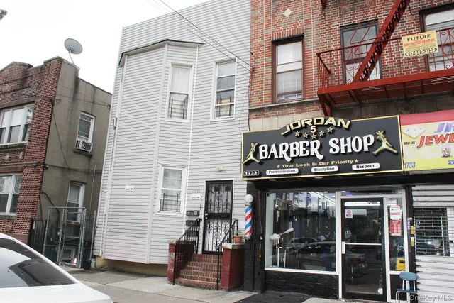 $799,000 | 1731 White Plains Road | Hunt Estate